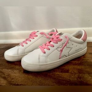 Like new Vintage Havana Platform Sneakers Size 6